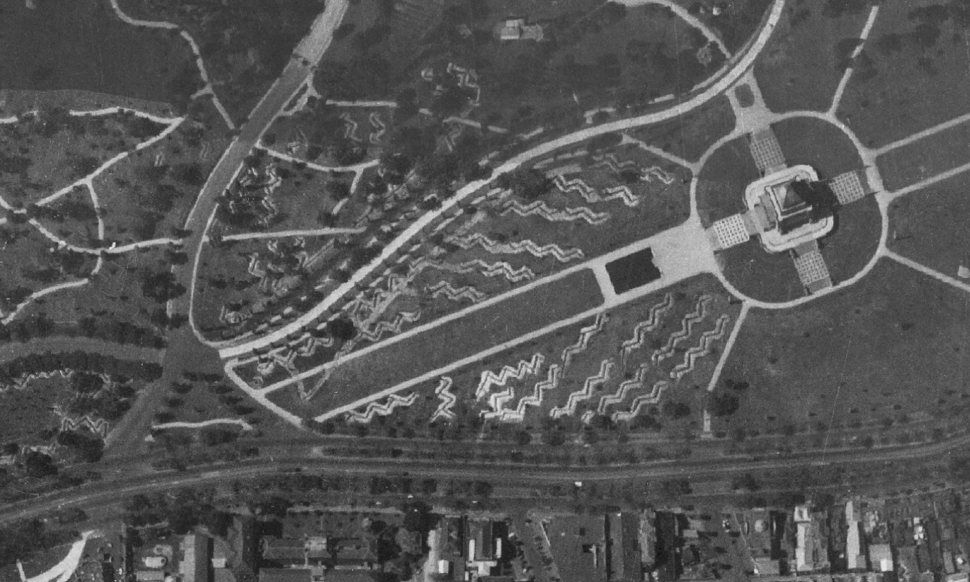 An aerial image of Melbourne's Shrine of Remembrance dating back to 1942